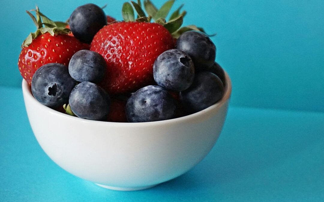 7 Superfoods That Actually Fight the Signs of Aging